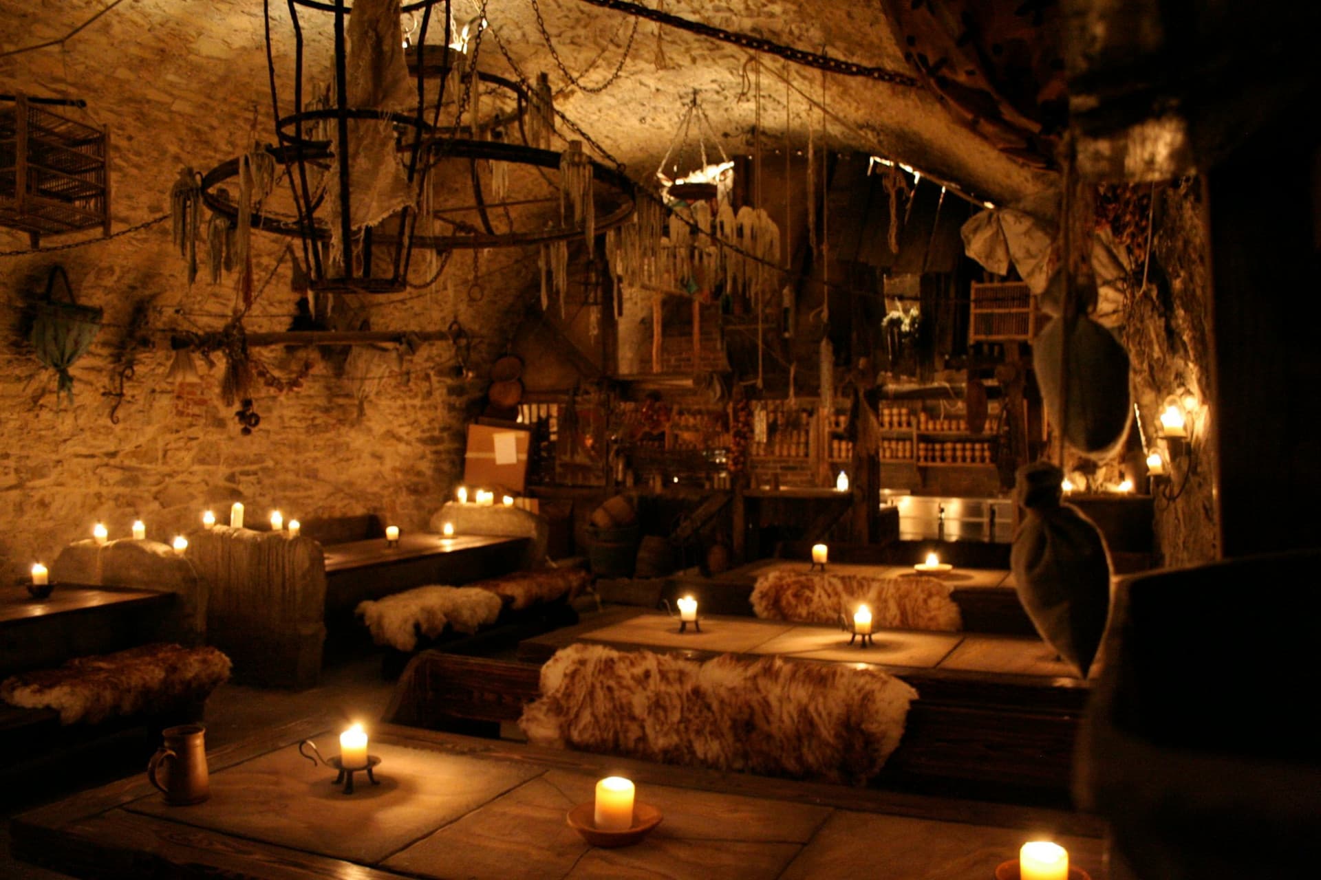 Praga: cena medieval con espectáculo en vivo y bebidas ilimitadas - imagen 3