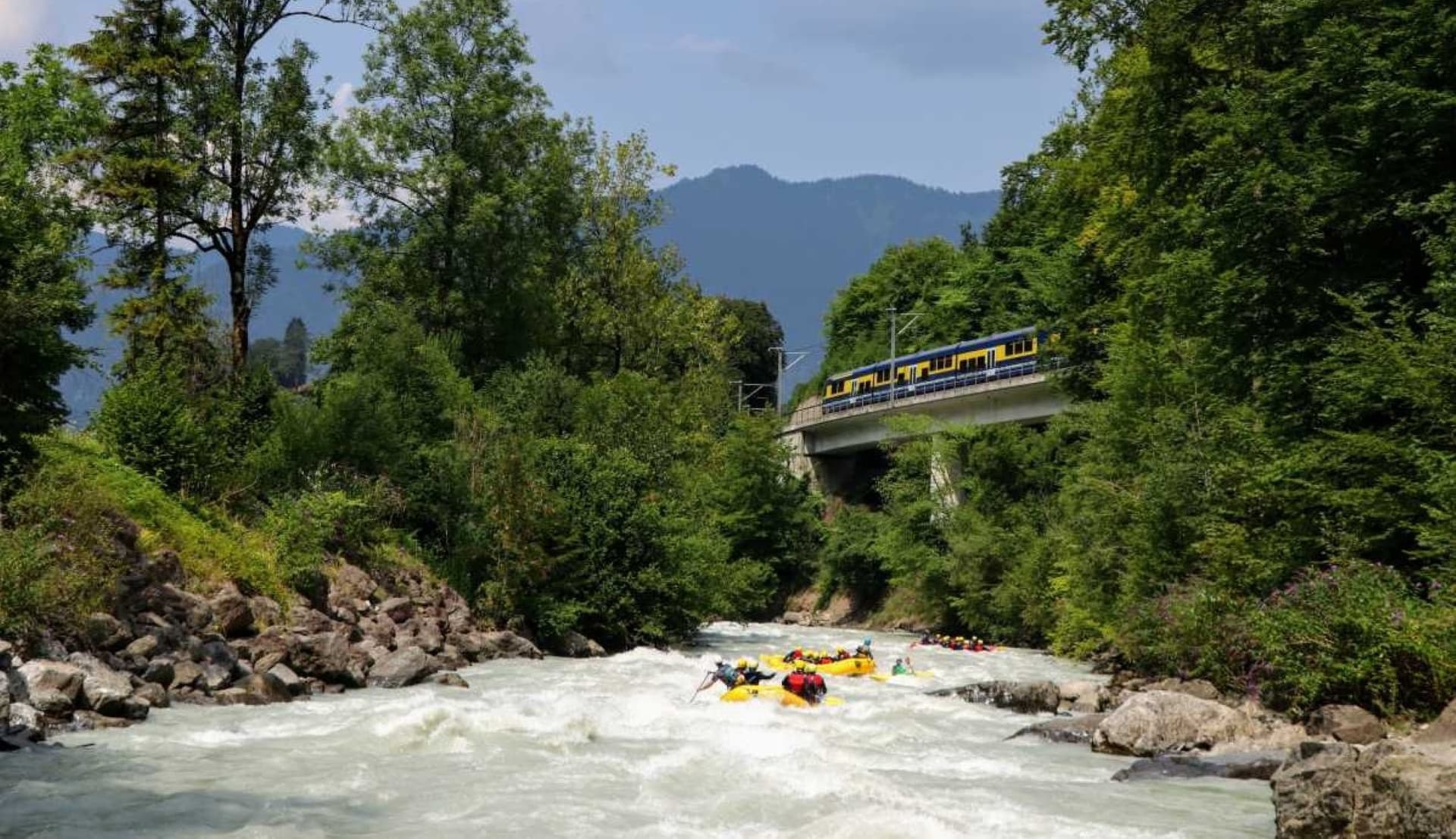River Rafting in Lutschine - image 6