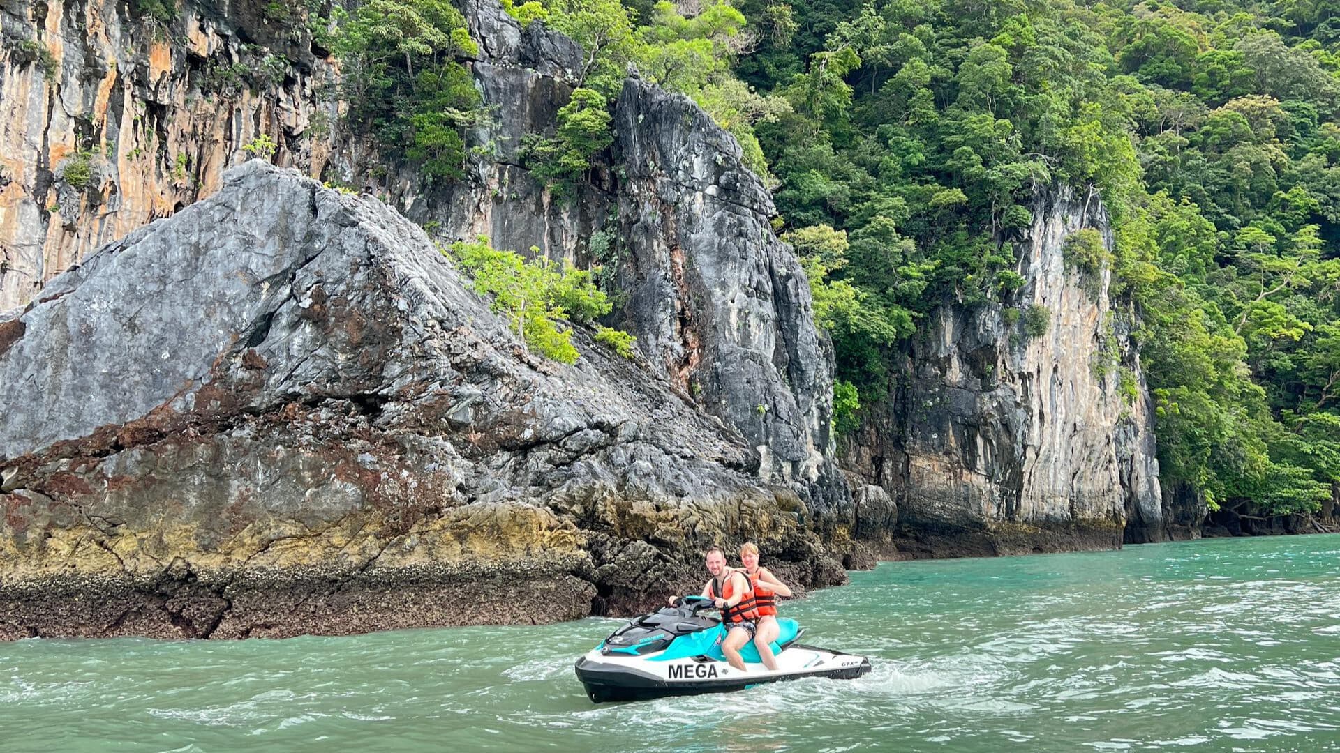 Langkawi Dayang Bunting Island Tour by Jet Ski with Mega Water Sports - image 11