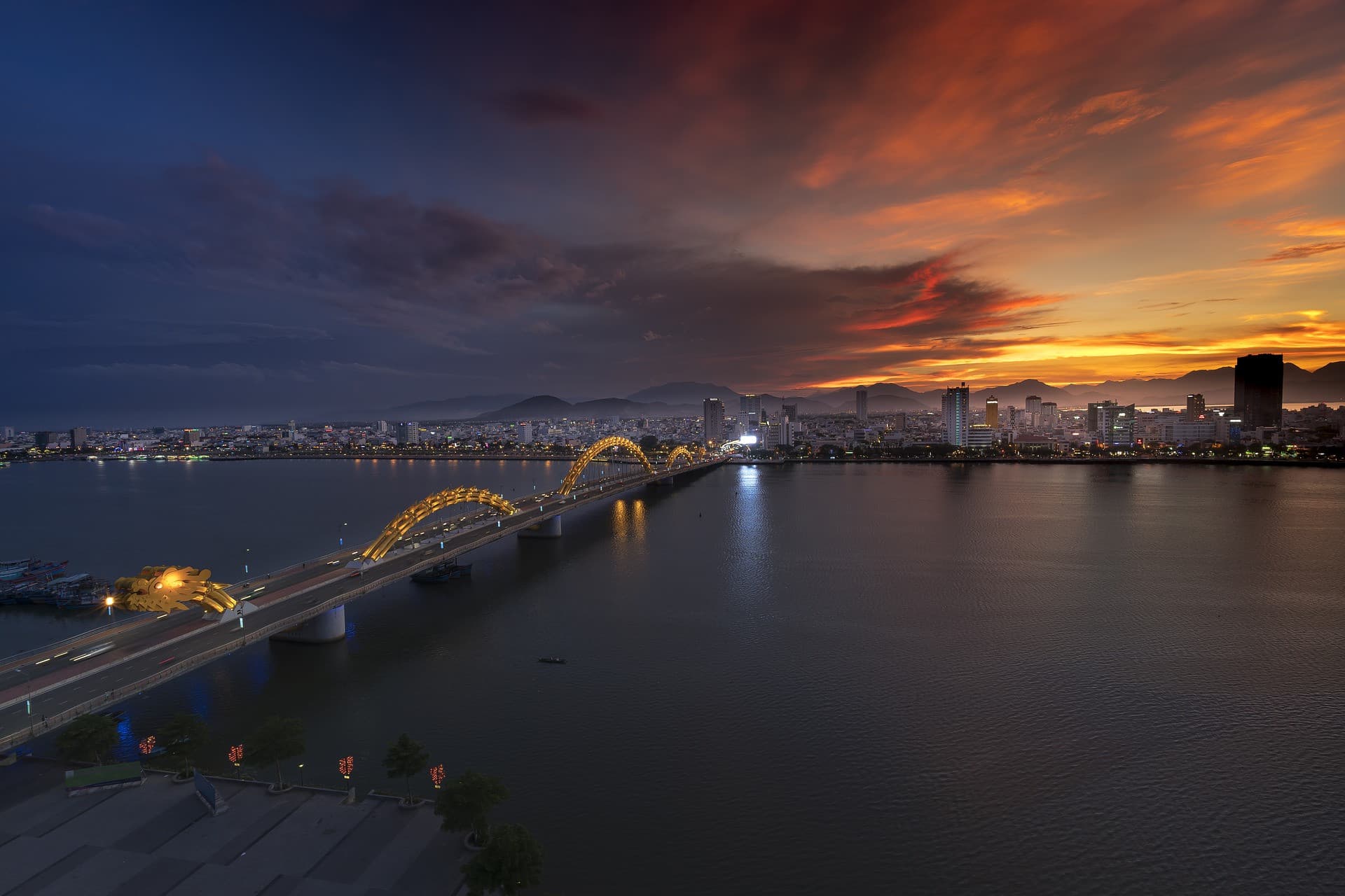 Da Nang City and Hoi An Ancient Town Tour - imagen 3