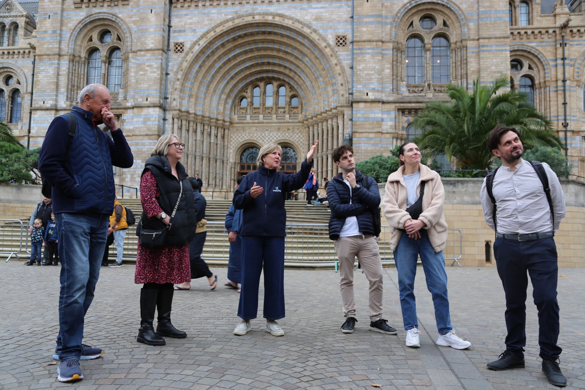 Natural History Museum Tour with English-Speaking Guide - image 3