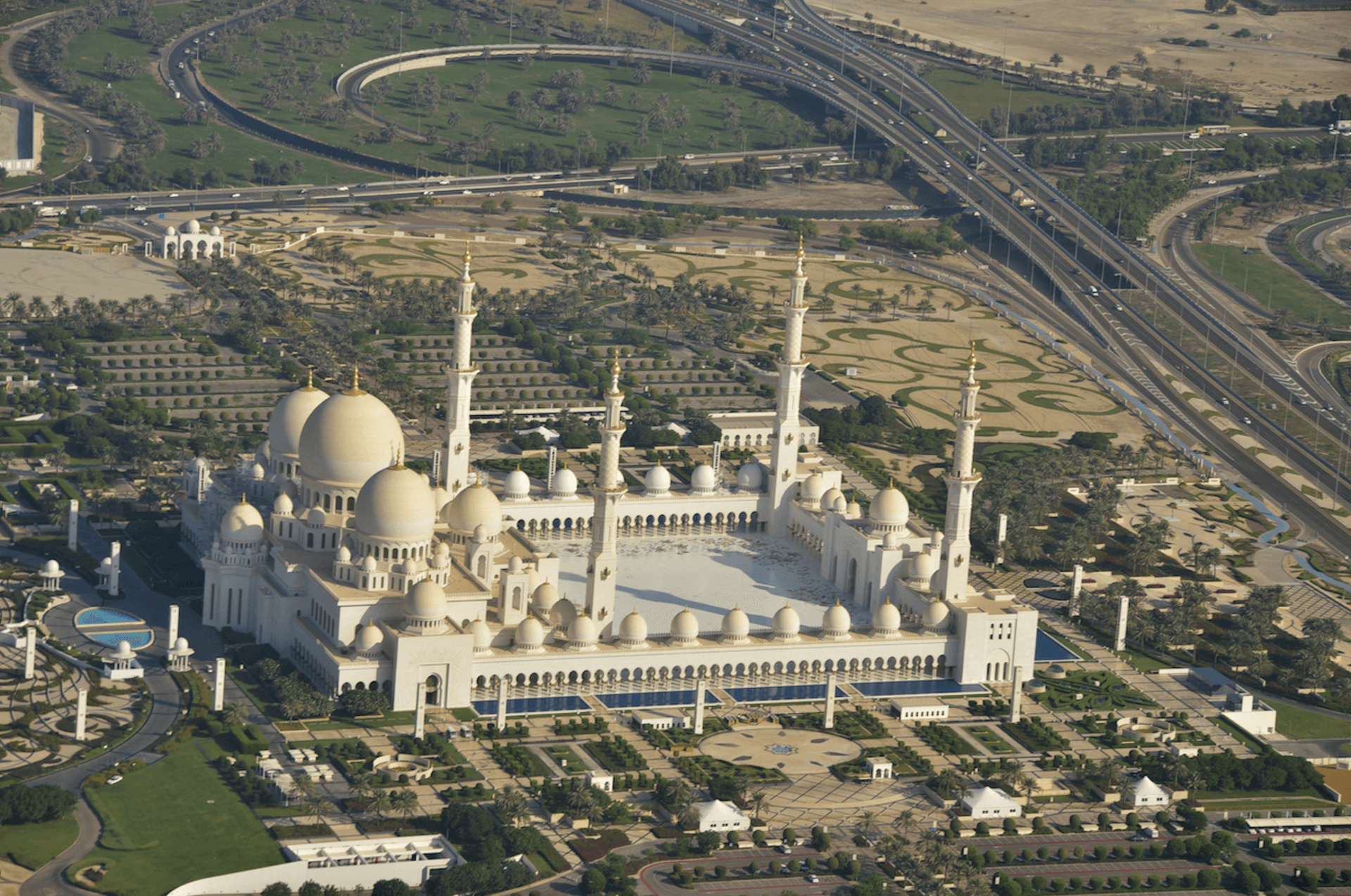 Abu Dhabi Helicopter Tour - imagen 2