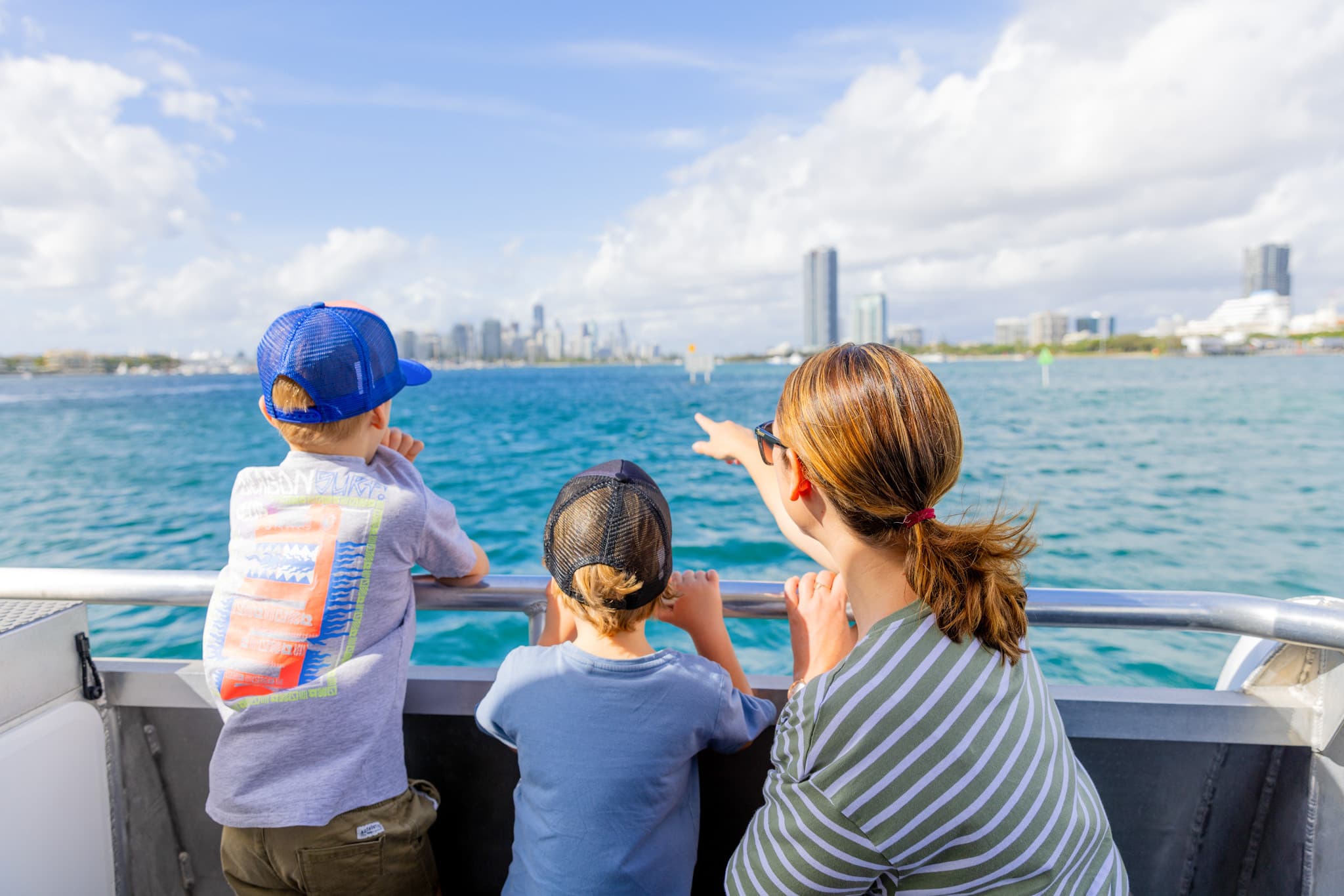 Gold Coast Sightseeing Cruise aboard Hopo Gold Coast Ferry - image 3