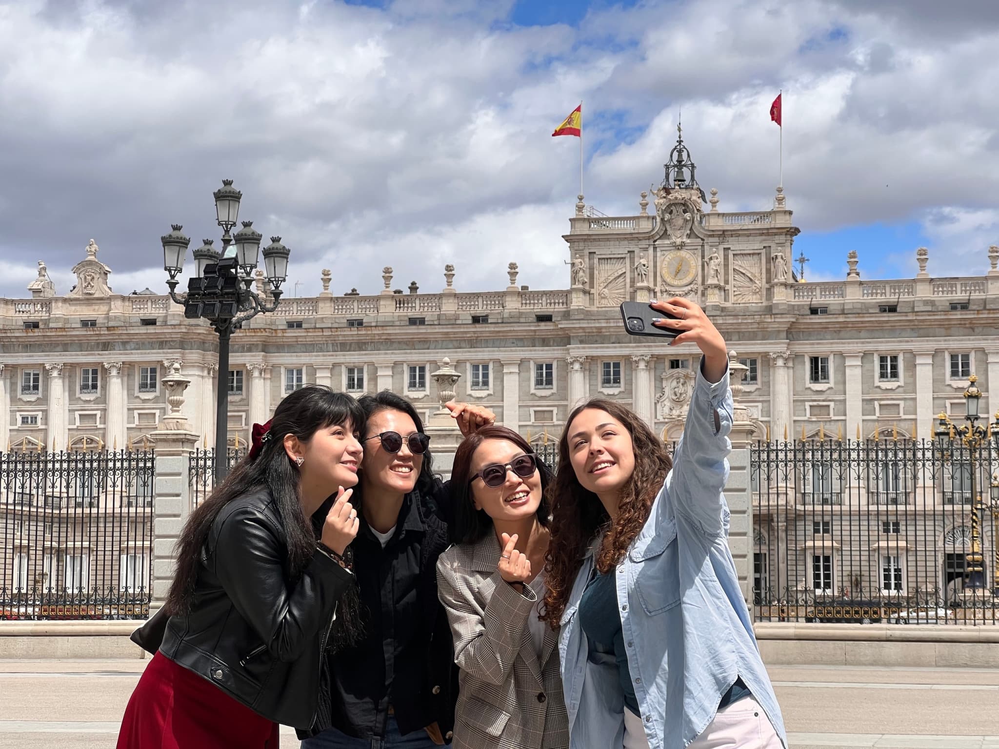 Madrid Highlights Tour with Prado Museum and Royal Palace Skip-the-Line Admission - main image