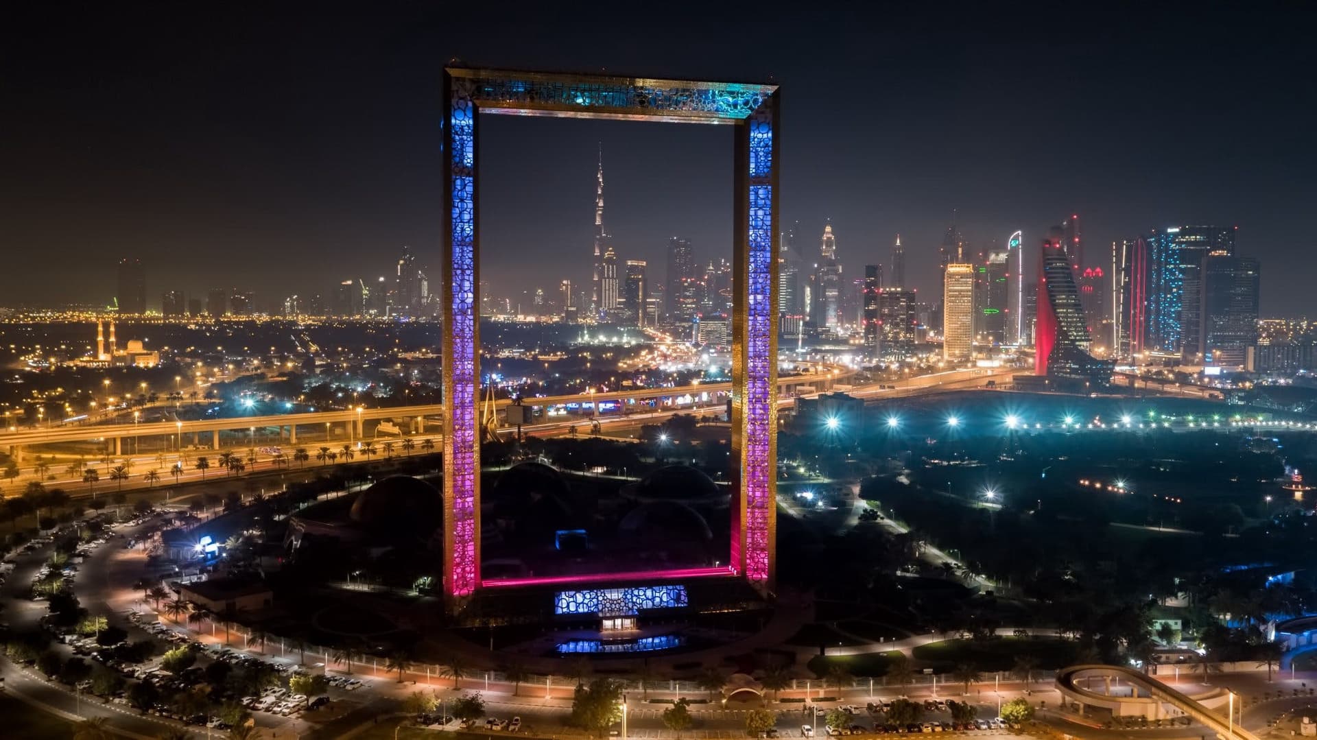 COMBO: Dubai Frame + Dubai Garden Glow: entradas para Dinosaur Park y Fantasy Park - imagen principal