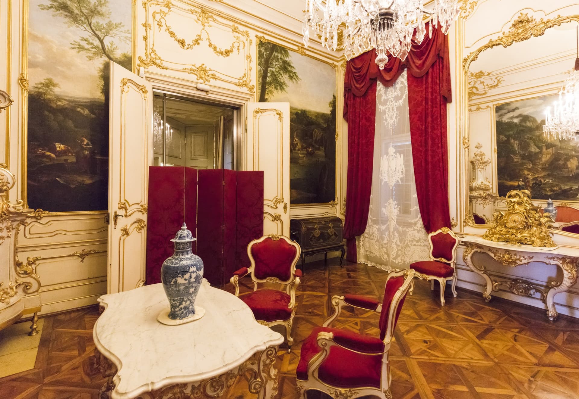 Schonbrunn Palace and Gardens - image 5