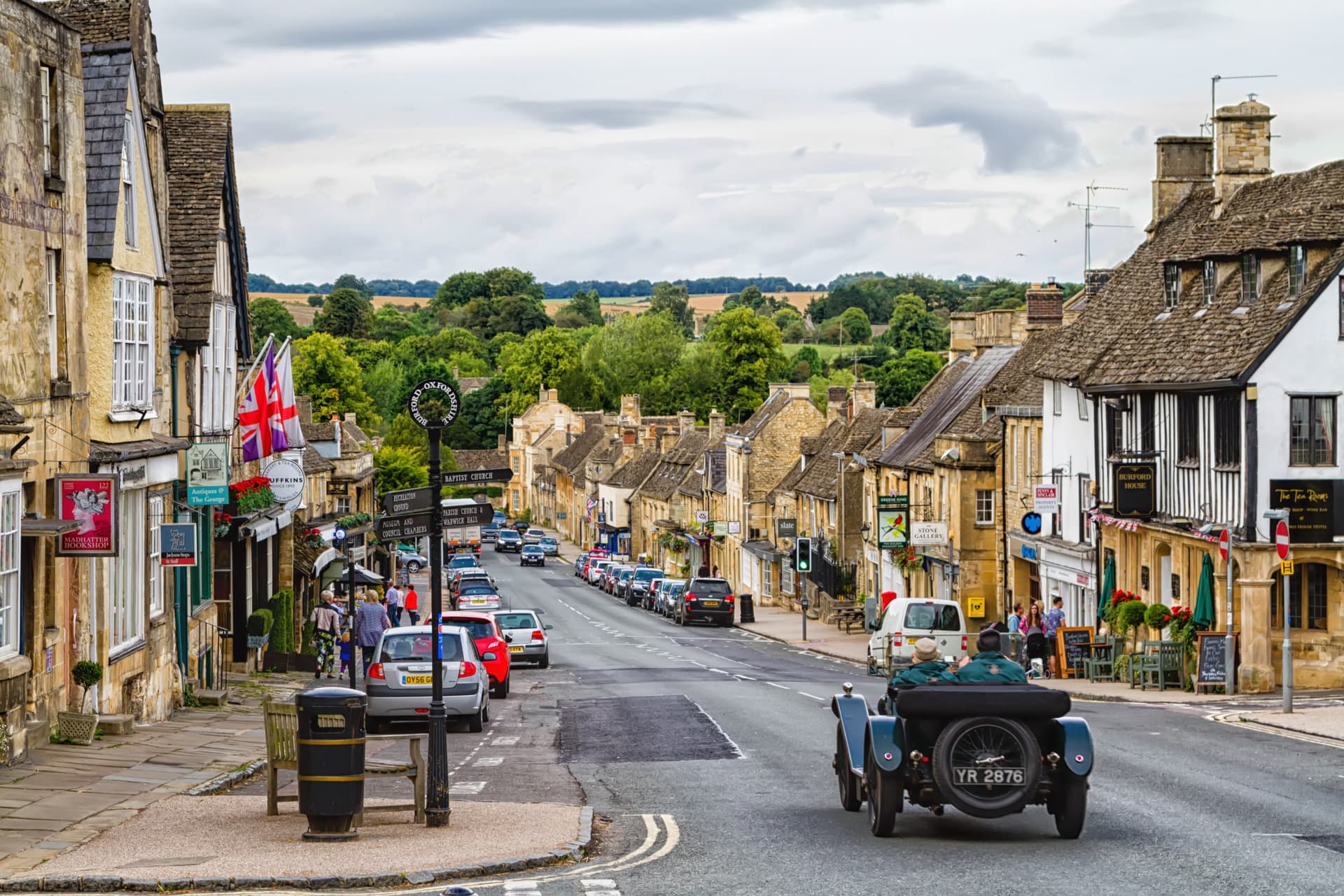 Cotswolds Tour from London with Lunch - image 2