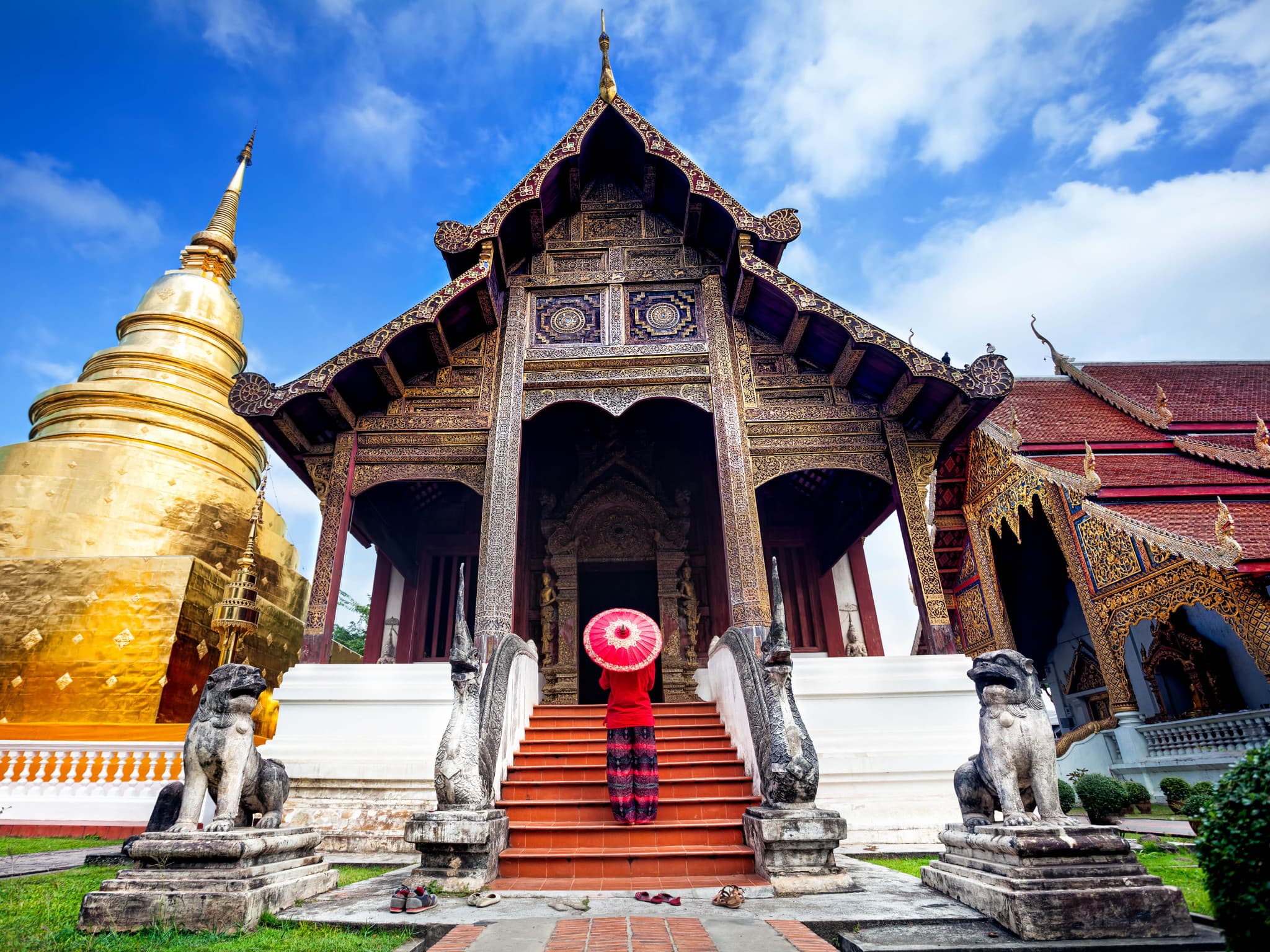 Chiang Mai Old City and Temples Walking Tour - image 2