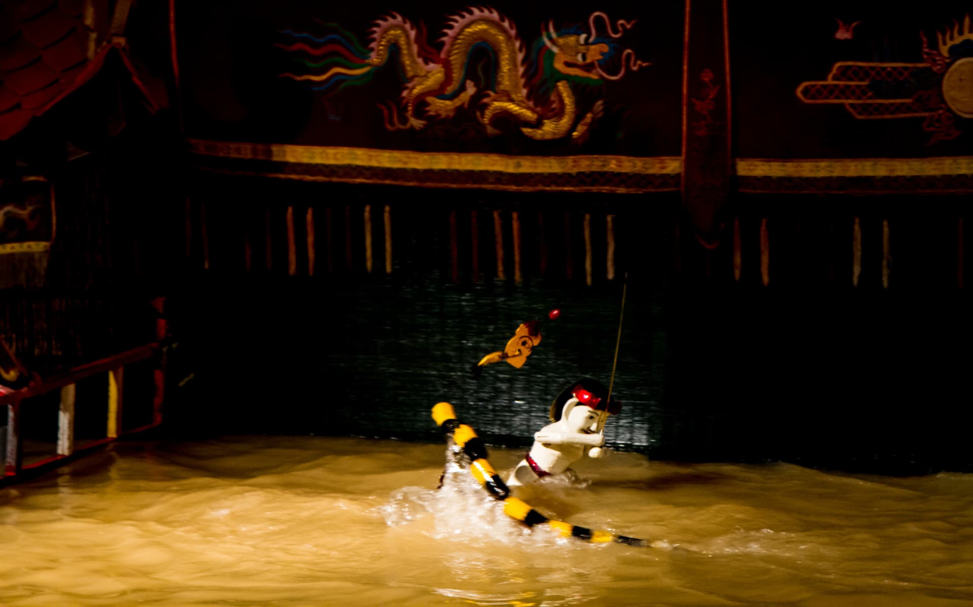 Traditional Vietnamese Water Puppet Show with Dinner in Ho Chi Minh - image 16