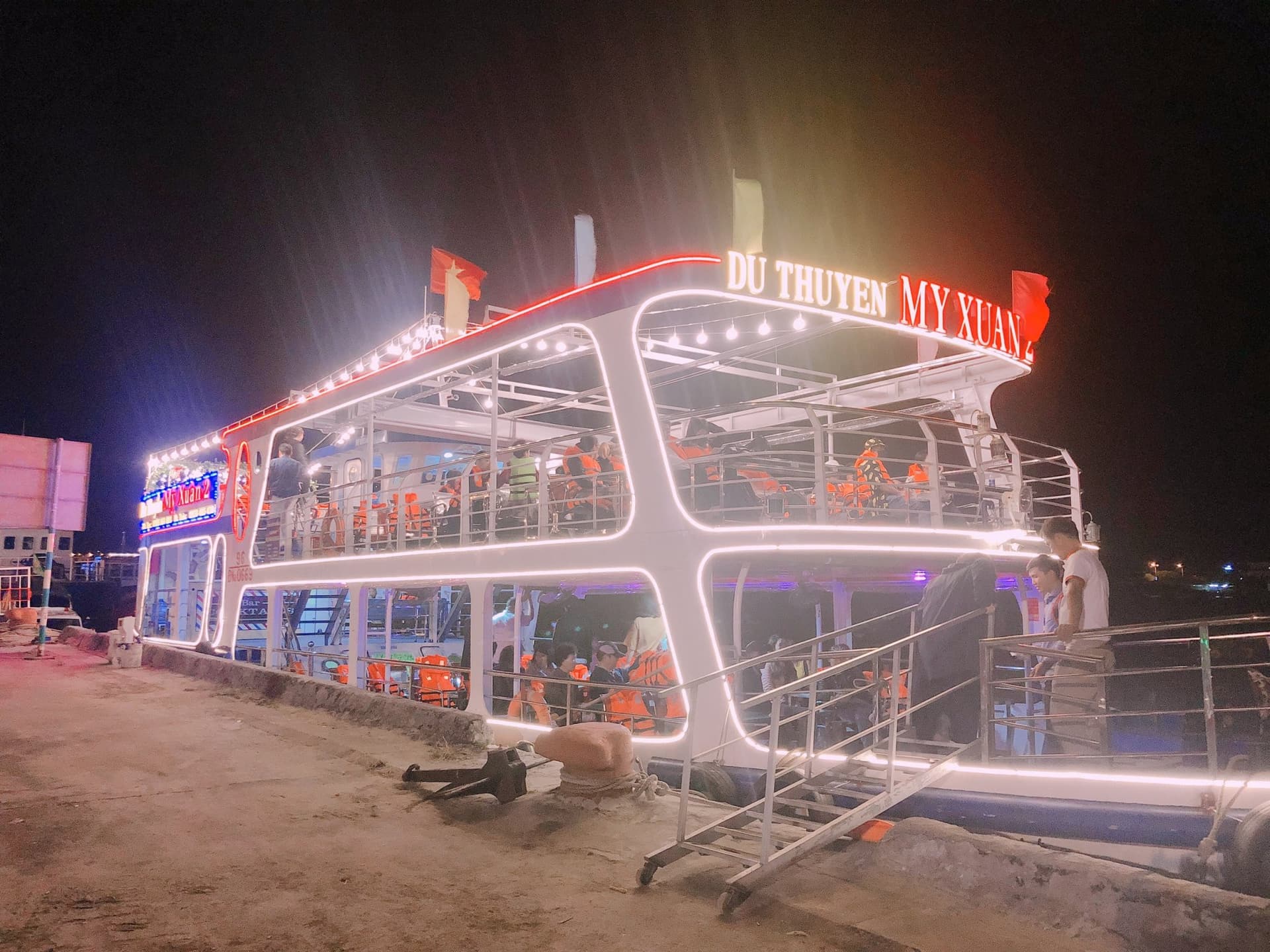 Han River Evening Cruise aboard My Xuan Cruise - image 3