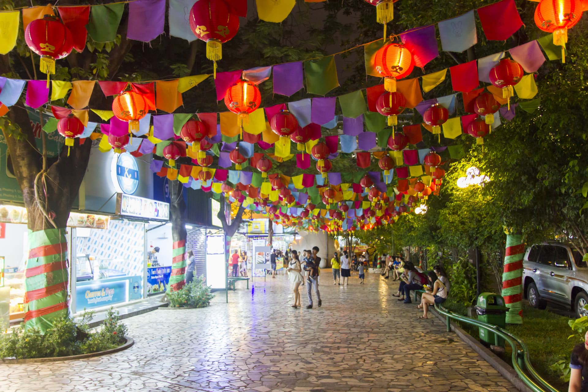 Tour nocturno gastronómico en moto por Ciudad Ho Chi Minh - imagen 7