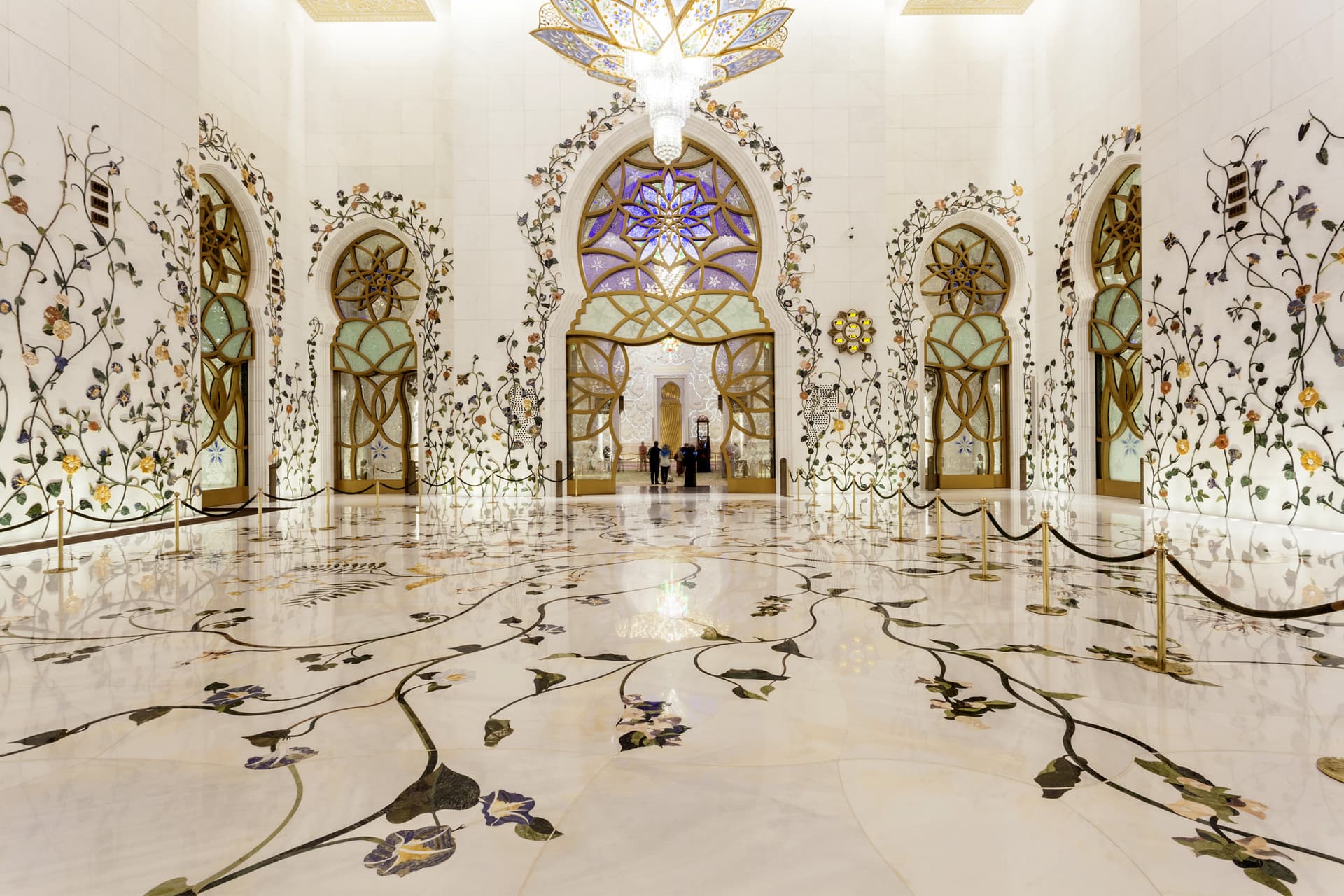 Sheikh Zayed Grand Mosque Tour from Dubai - image 2