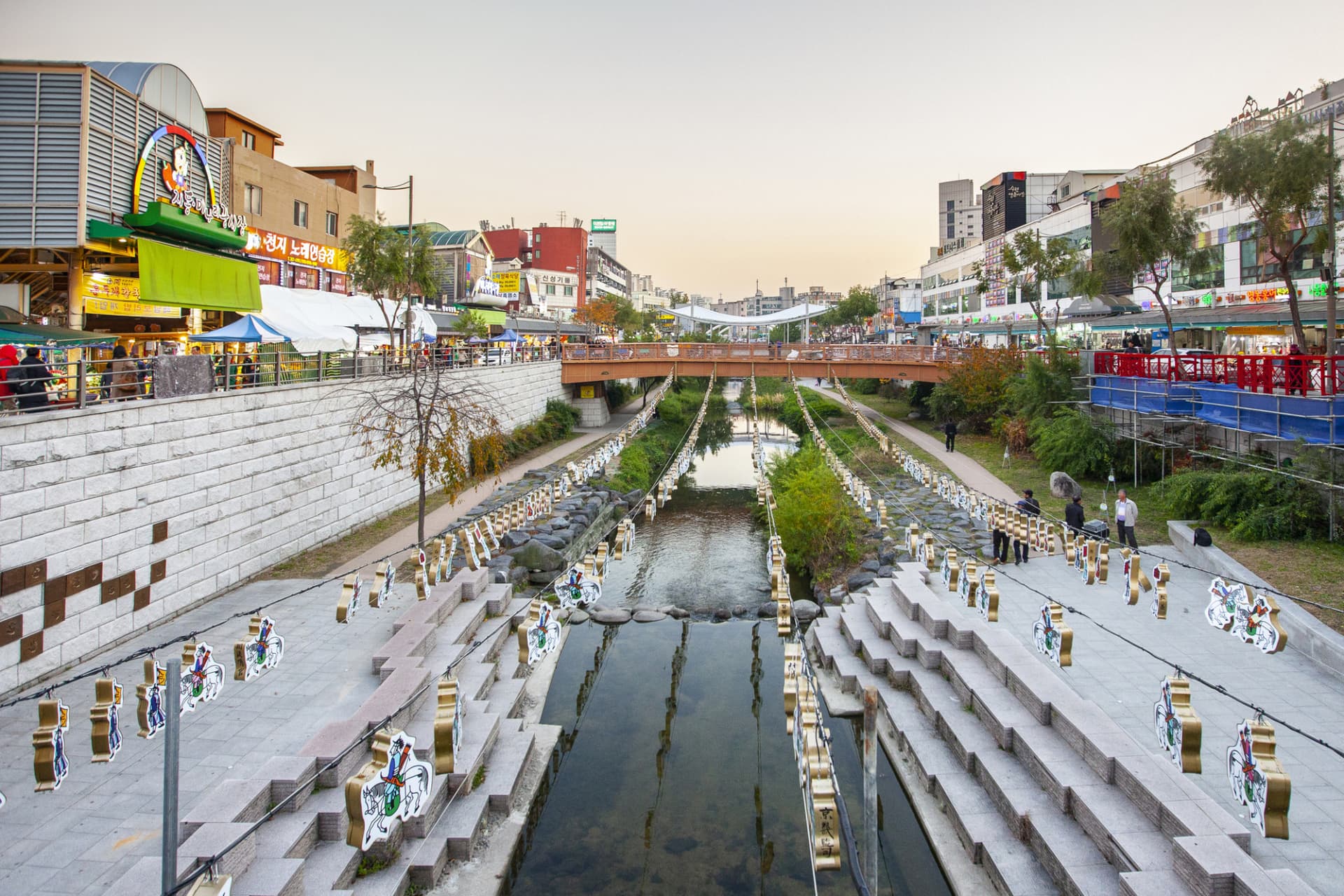 Korean Folk Village and Suwon Hwaseong Fortress Full-Day Tour from Seoul - image 7