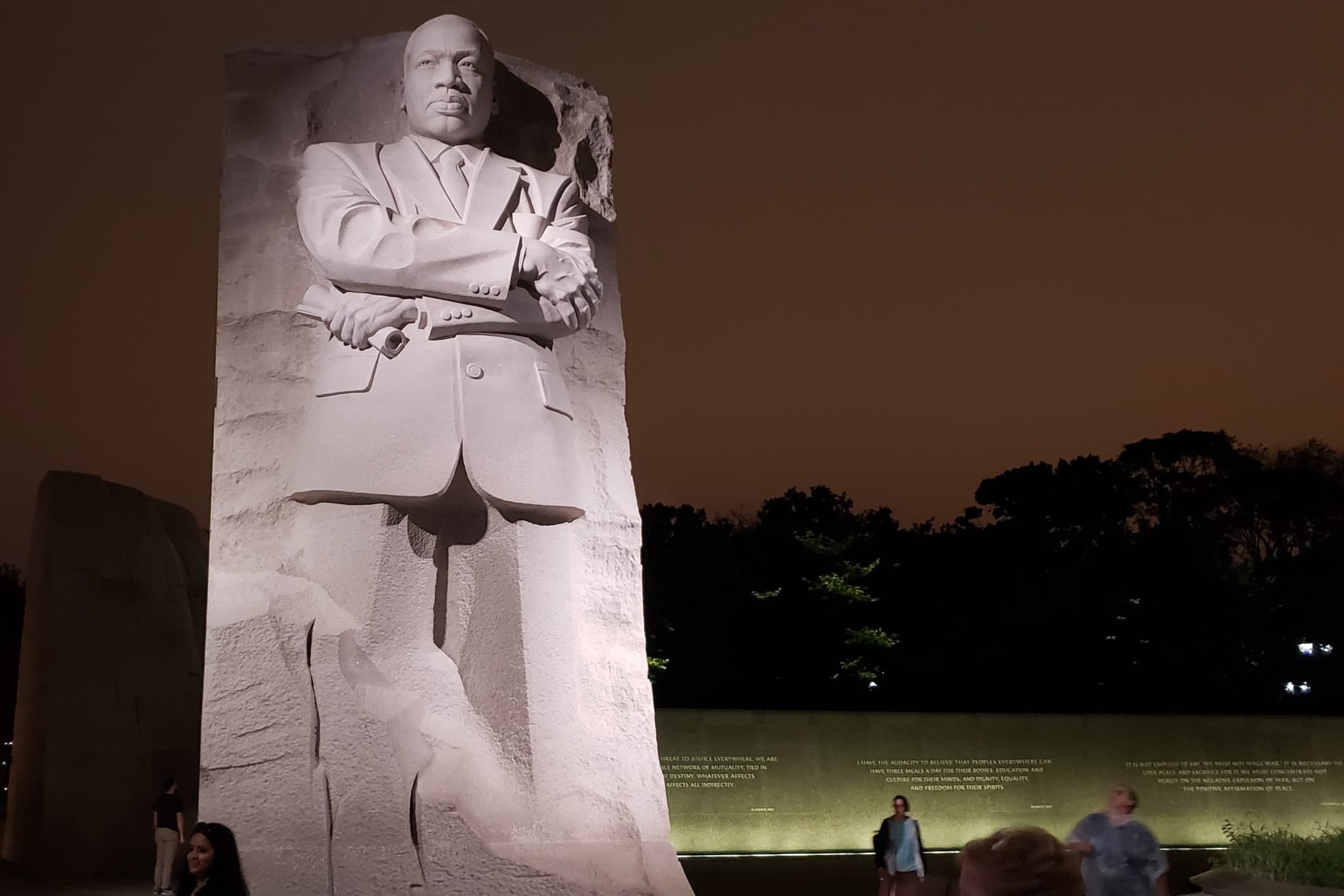 Washington DC Night Memorials Walking Tour with Skyline View - image 5