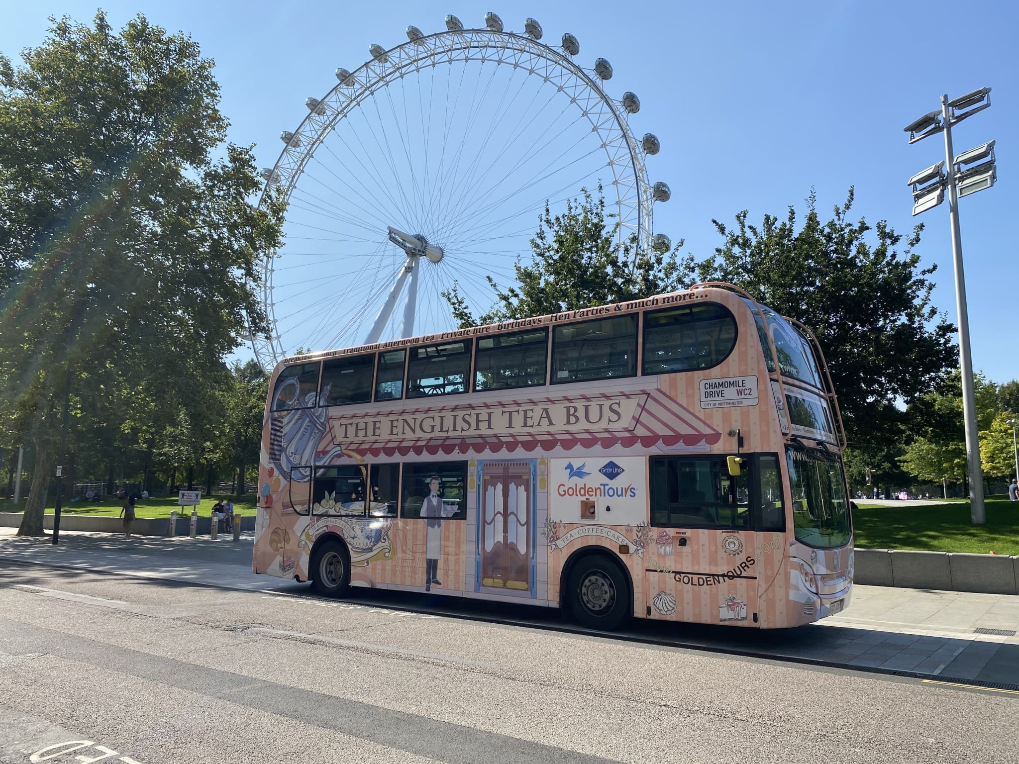 Afternoon Tea Bus with Panoramic Tour of London - main image