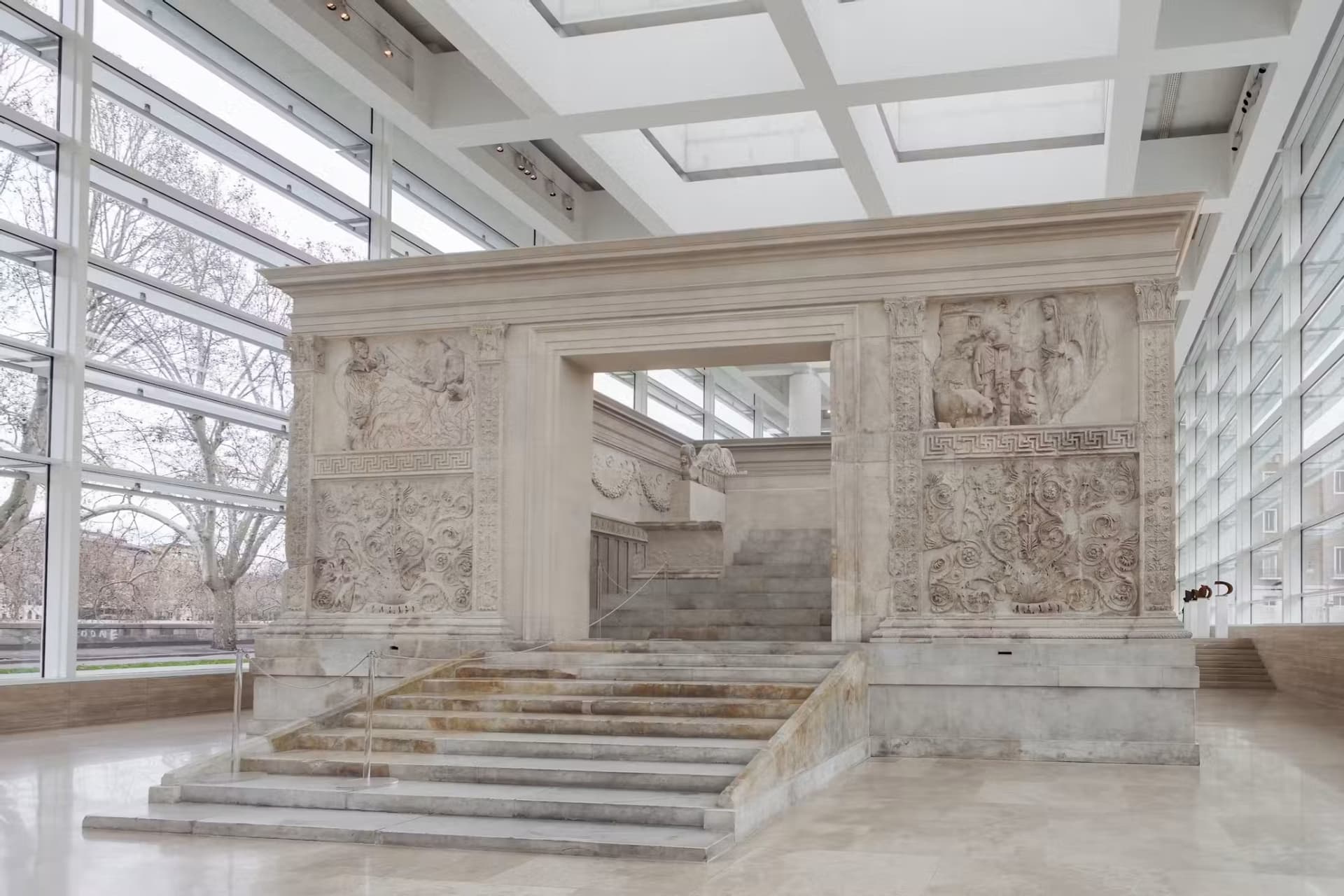 Entrada al Museo del Ara Pacis - imagen 7