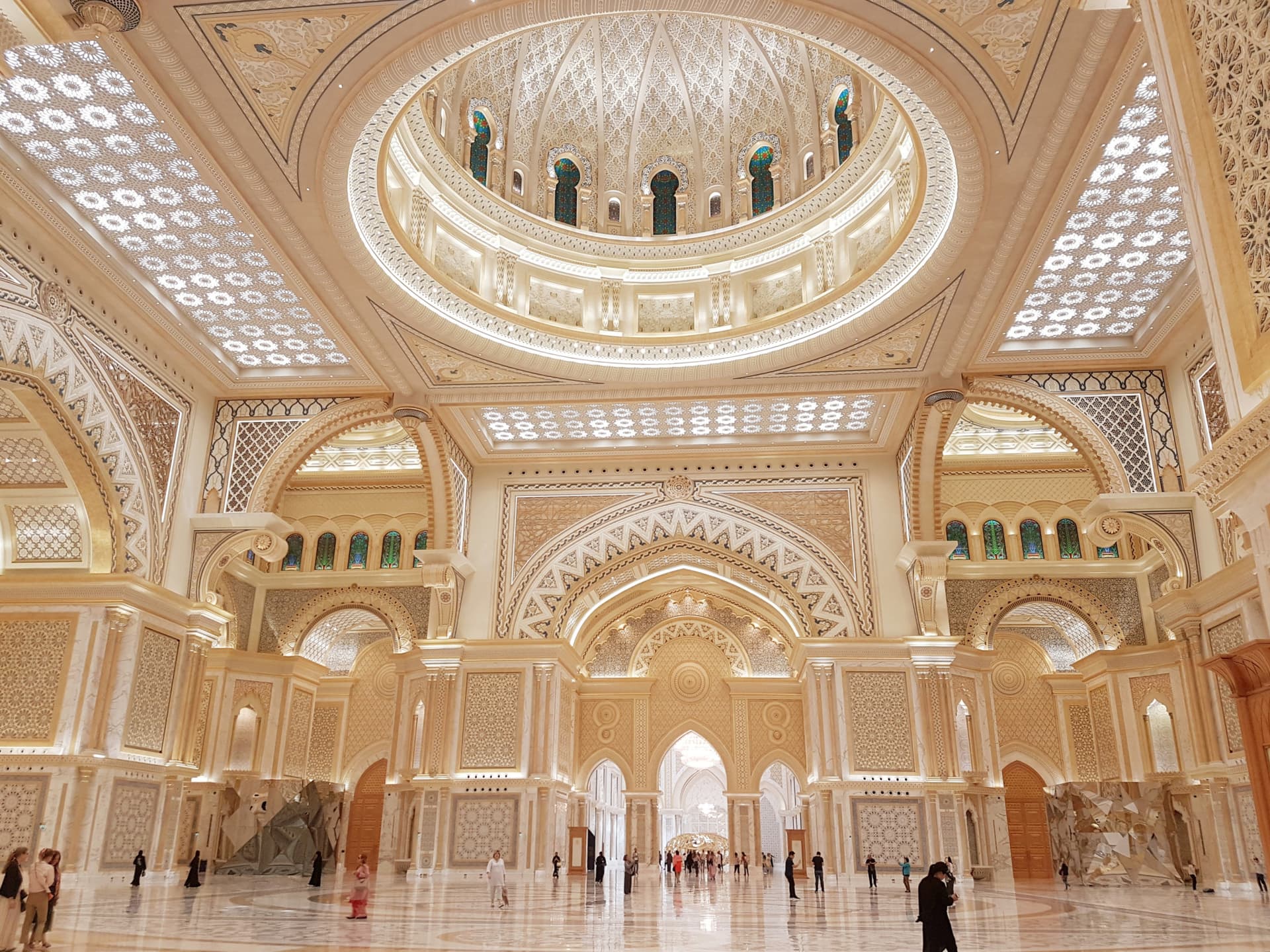 Abu Dhabi Premium City Tour from Dubai: Sheikh Zayed Mosque, Etihad Towers, Qasr Al Watan - image 7