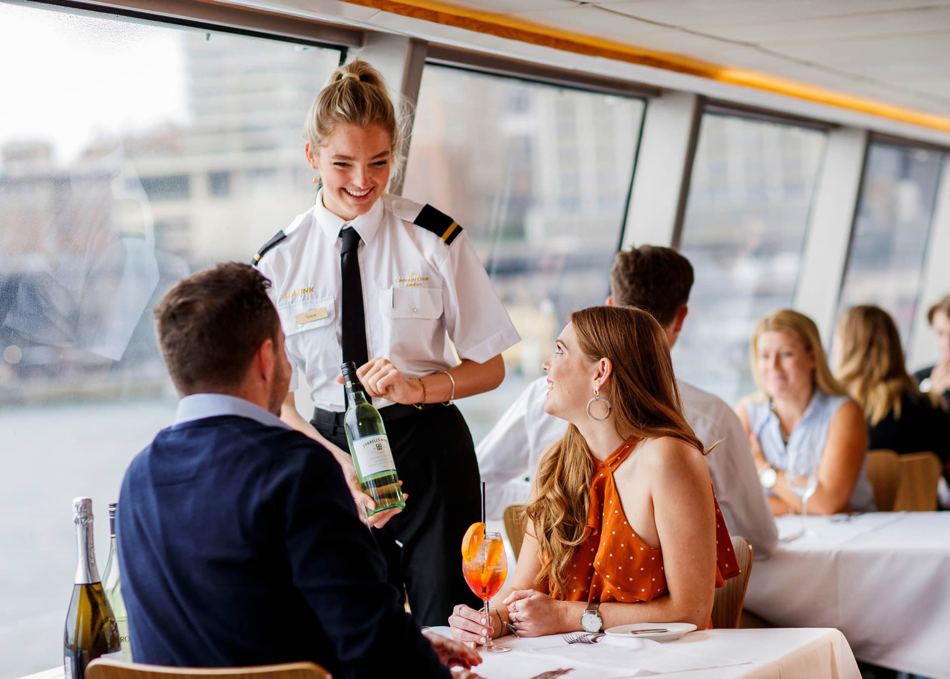 Sydney Harbour Long Lunch Cruise aboard Captain Cook Cruises - imagen 5