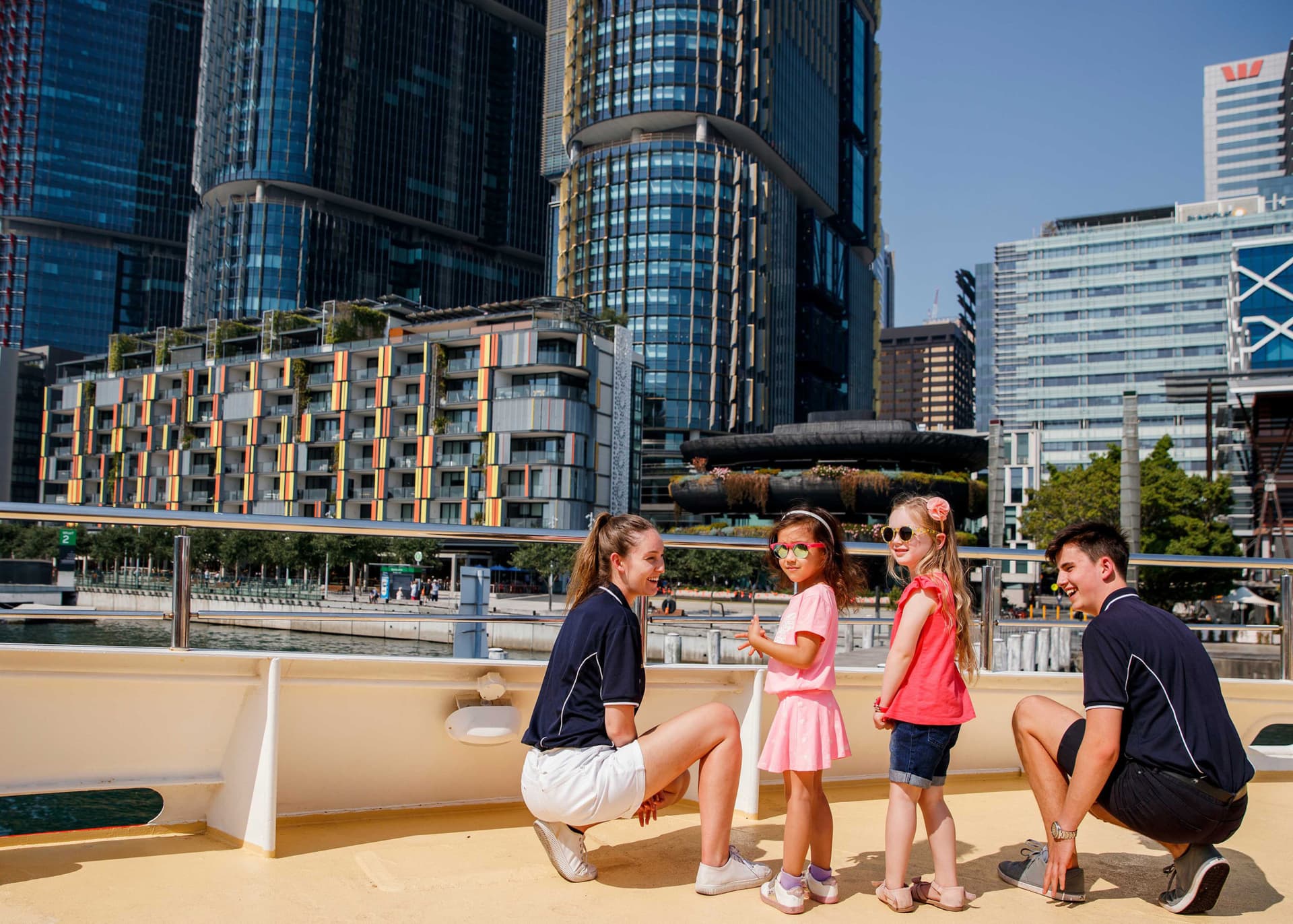 Sydney Harbour Long Lunch Cruise aboard Captain Cook Cruises - imagen 12