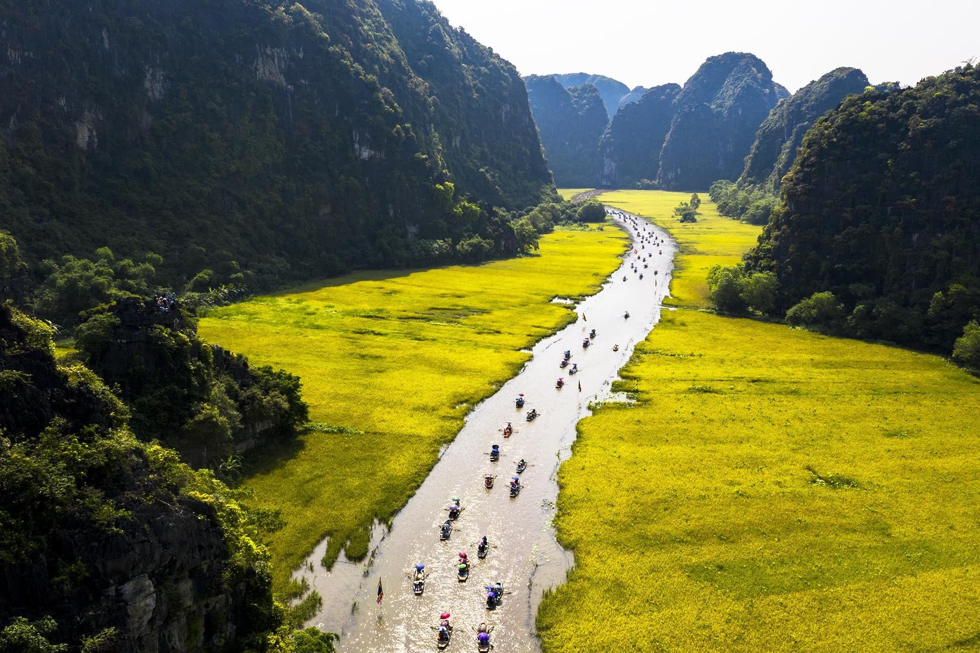 Hoa Lu and Tam Coc Tour from Hanoi - imagen principal