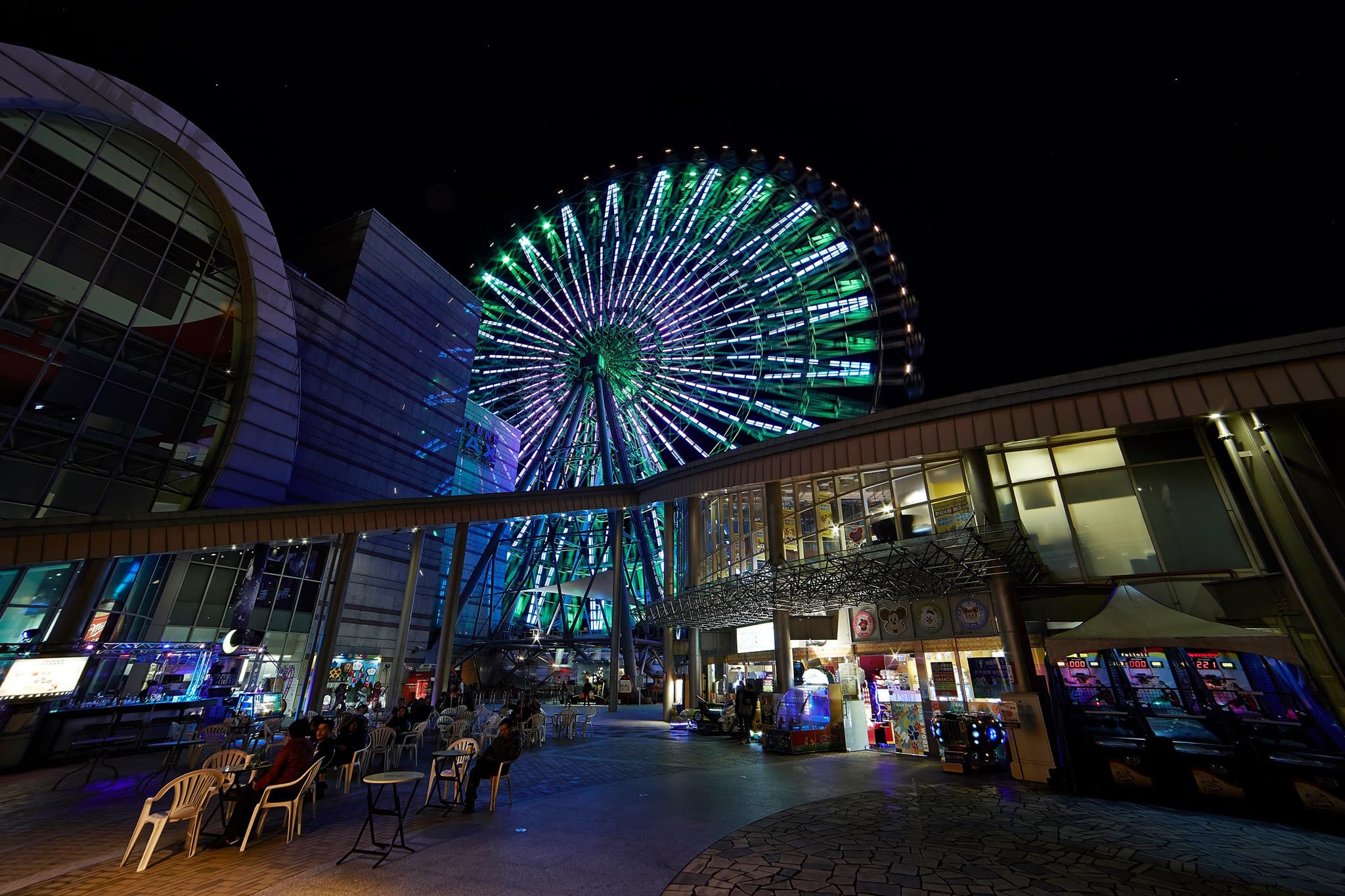 Miramar Ferris Wheel Taipei - image 2