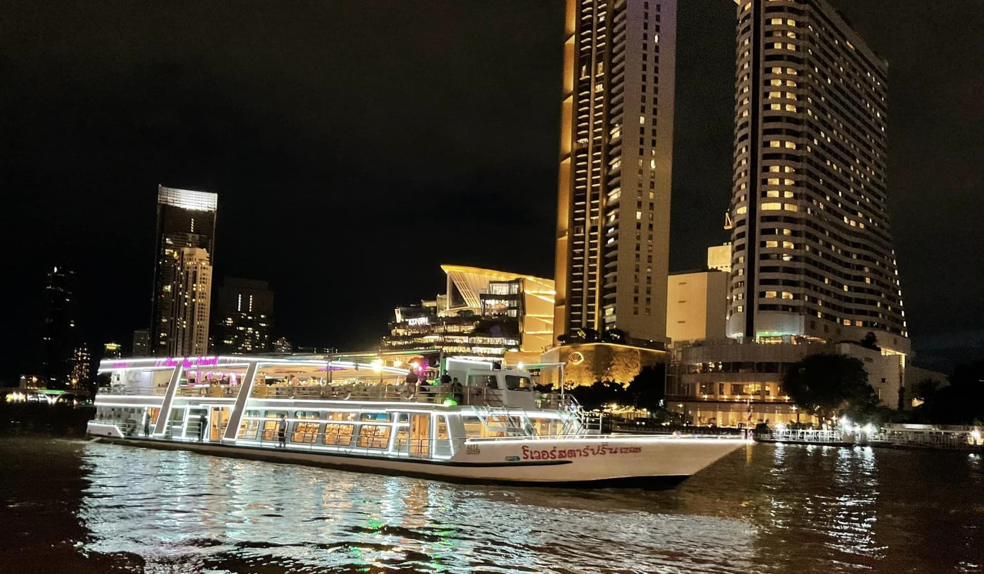 Chao Phraya Dinner Cruise aboard River Star Princess - image 3