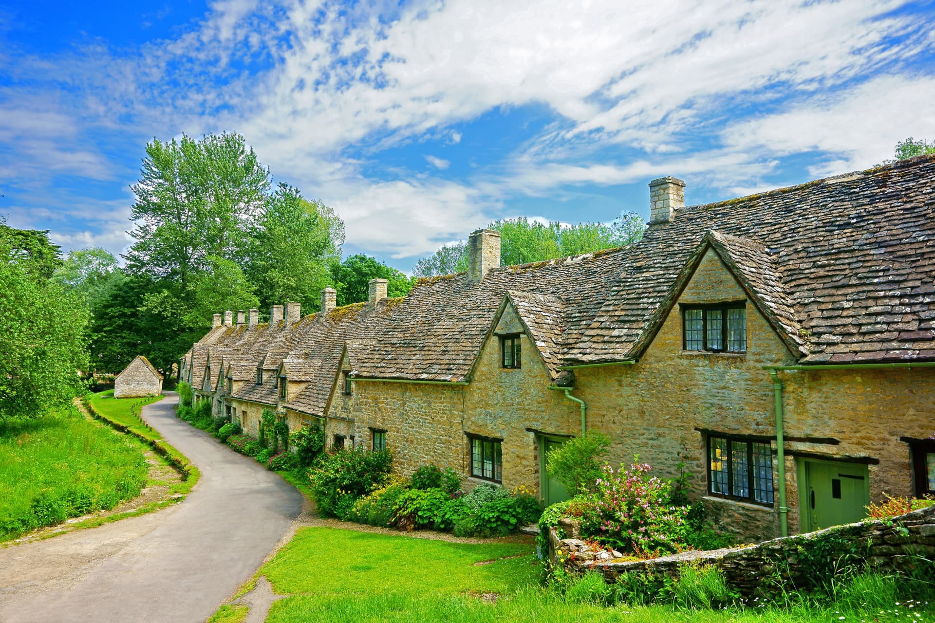 Cotswolds Tour from London with Lunch - image 4