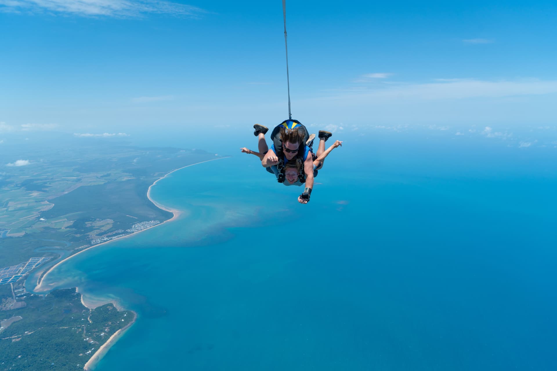 Tandem Skydiving Experience Mission Beach - image 6
