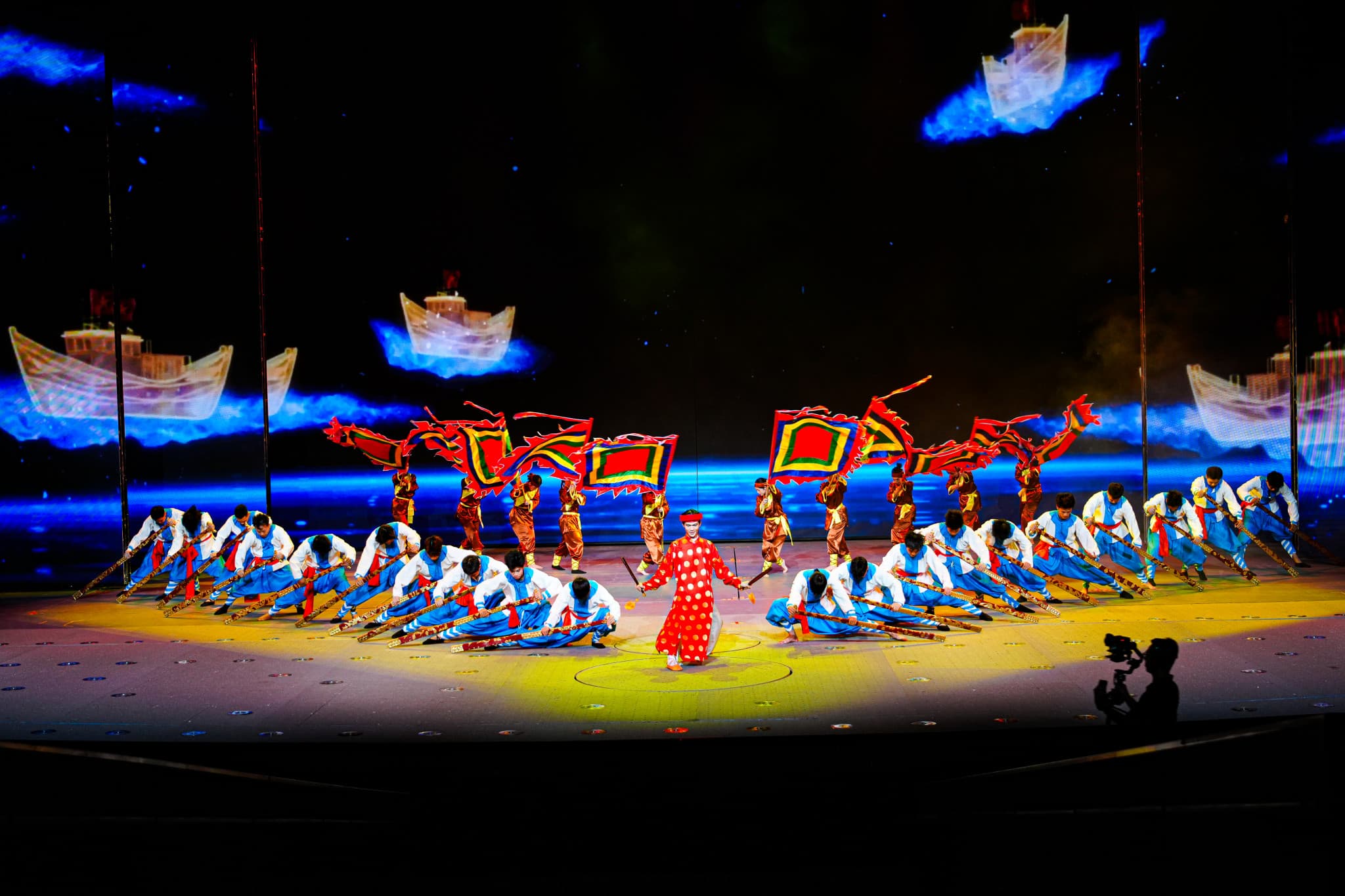 The Grand Epic of Vietnam (Đất Nước Thiên Hùng Ca) Show Ticket - image 8