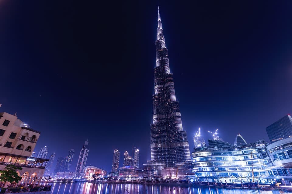 Dubai Fountain - image 10